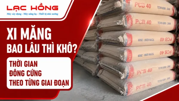 Các bao xi măng PCB 40 xếp chồng lên nhau trong kho