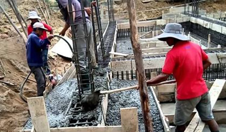 Tự Giám Sát Xây Nhà: Những Mốc Quan Trọng Cần Kiểm Tra 2 tự giám sát xây nhà — kiểm tra cốt thép chờ và cốp pha trước khi đổ bê tông móng